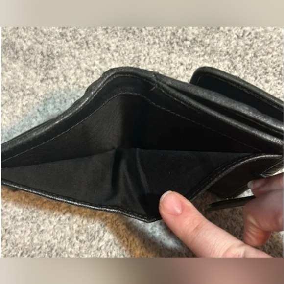 *GVY* MIU MIU Matelasse Gather Leather Bifold Wallet Black EUC++ - Picture 9 of 10